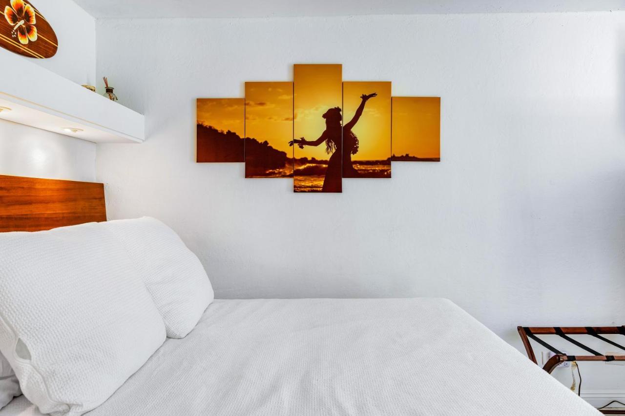 Downtown Hawaiian Theme Condo With Hot Tub, Pool & Beach - Kona Islander Inn Kailua-Kona Exterior foto